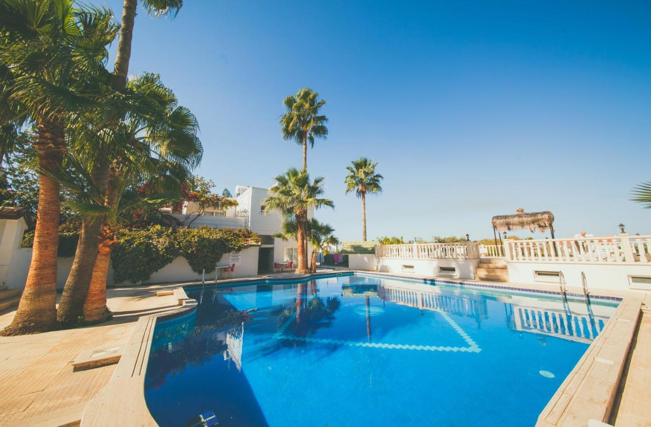 Hotel Pine Bay Club (Adults Only) Karavas  エクステリア 写真