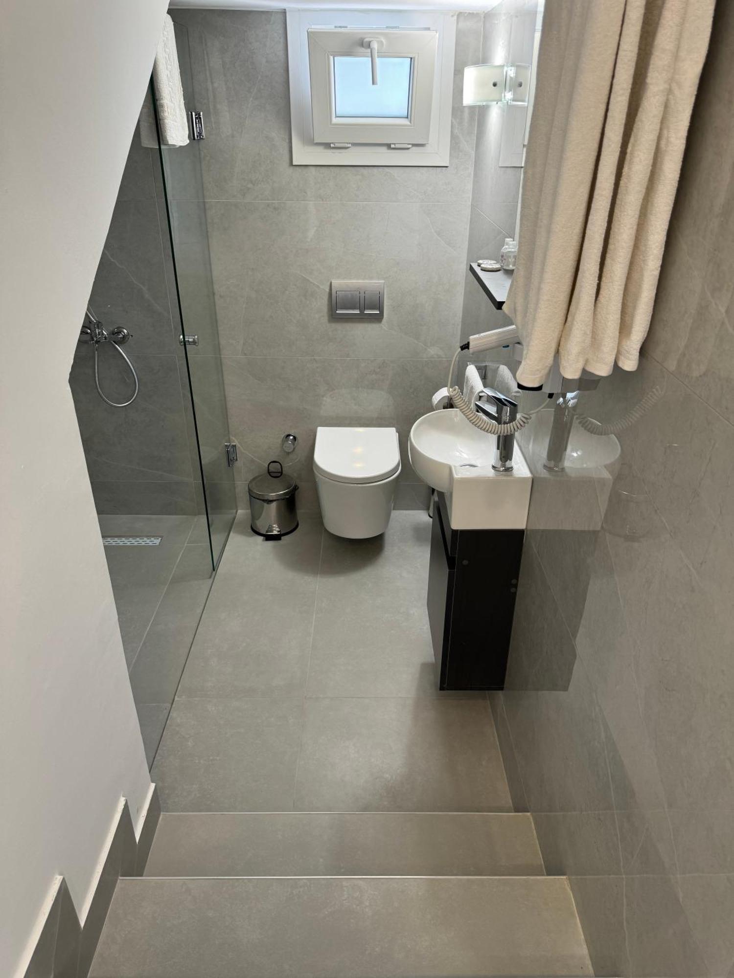 Hotel Pine Bay Club (Adults Only) Karavas  部屋 写真